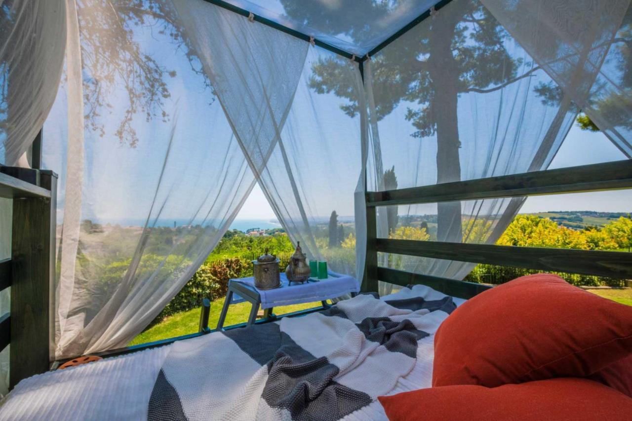 Tra Gli Alberi E Il Mare Bed and Breakfast Sirolo Eksteriør billede