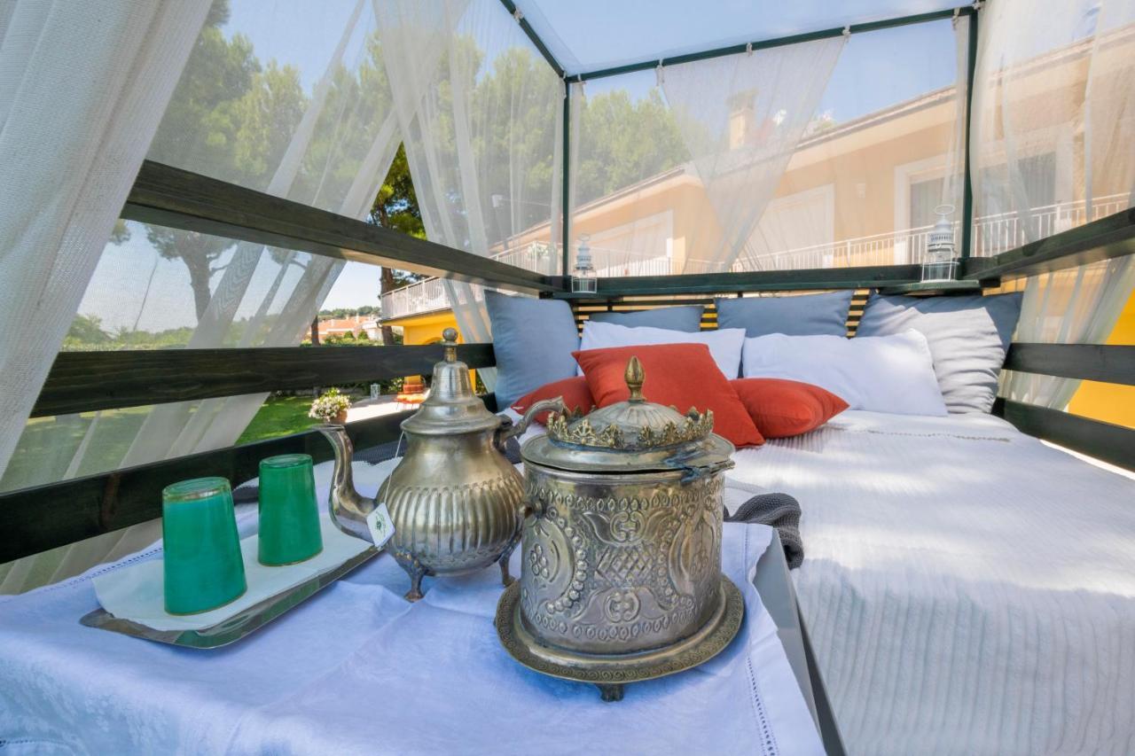 Tra Gli Alberi E Il Mare Bed and Breakfast Sirolo Eksteriør billede