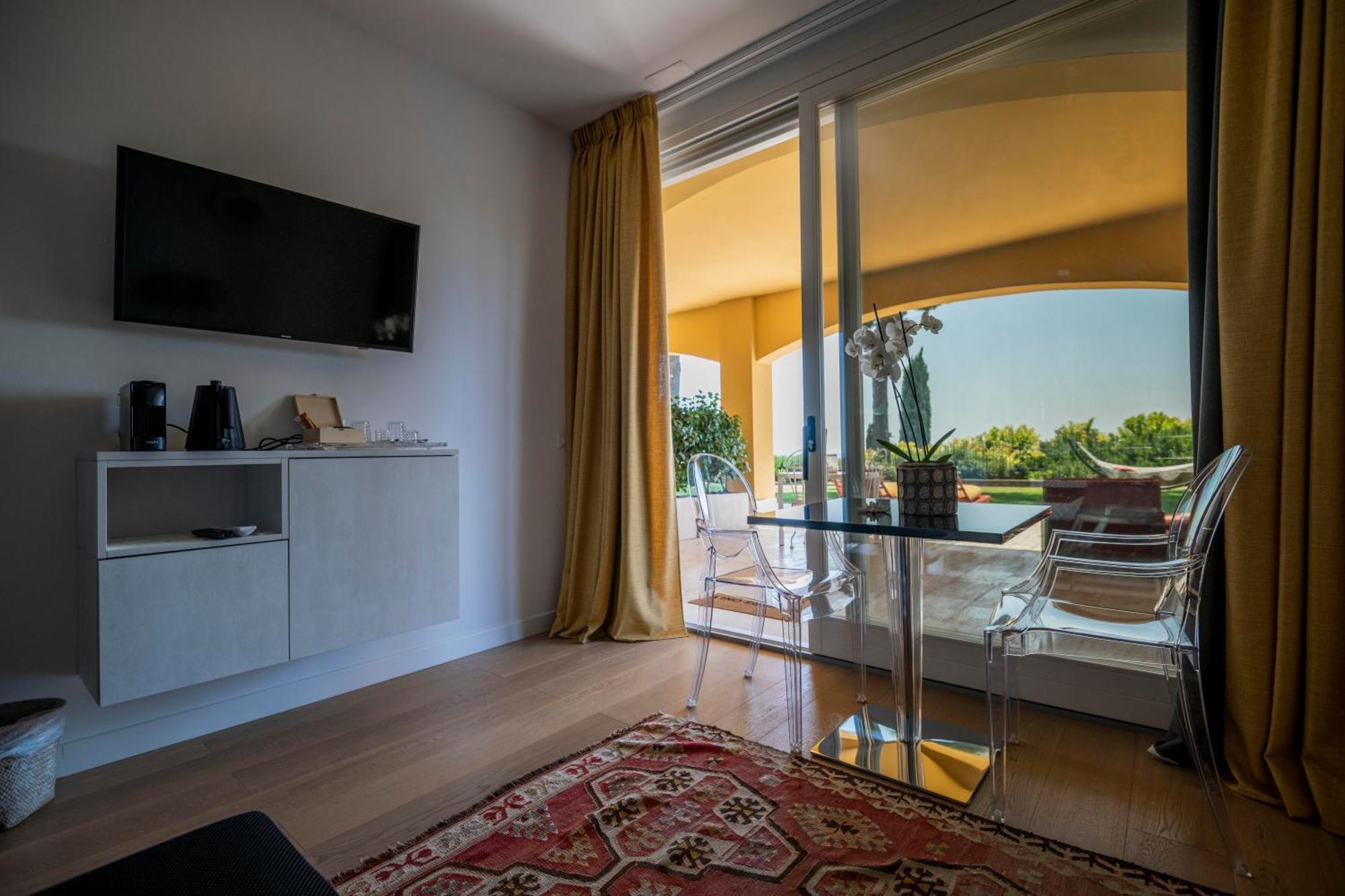 Tra Gli Alberi E Il Mare Bed and Breakfast Sirolo Værelse billede