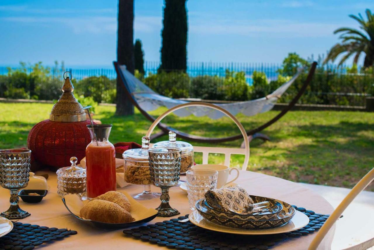 Tra Gli Alberi E Il Mare Bed and Breakfast Sirolo Eksteriør billede