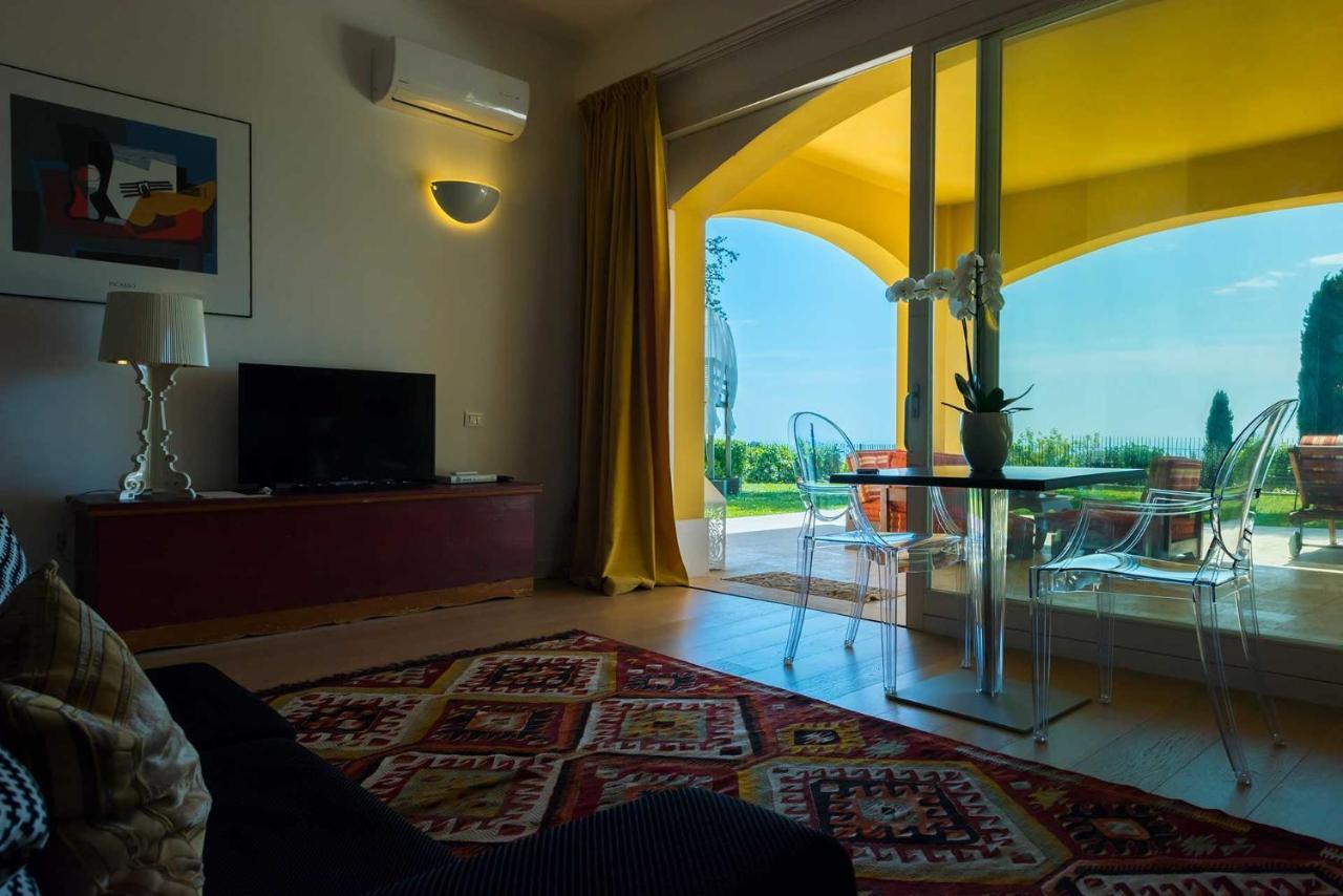 Tra Gli Alberi E Il Mare Bed and Breakfast Sirolo Eksteriør billede